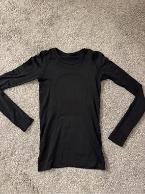 Lululemon Swiftly Black Long-Sleeve Womens Performance Top